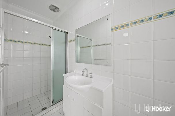 4 Bedroom Ensuite House With Tandem Garage - Photo 1