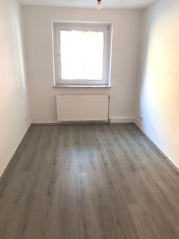 Sehr schöne 2 Zimmer Wohnung im Erdgeschoss wartet auf Sie ! - Foto 3