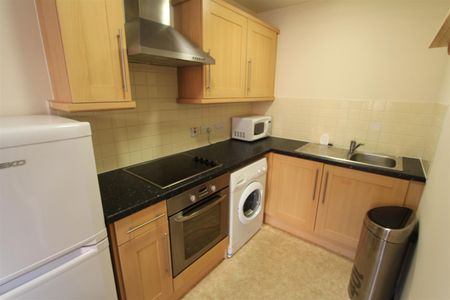 Ahlux Court, Leeds City Centre, LS2 7QQ - Photo 5