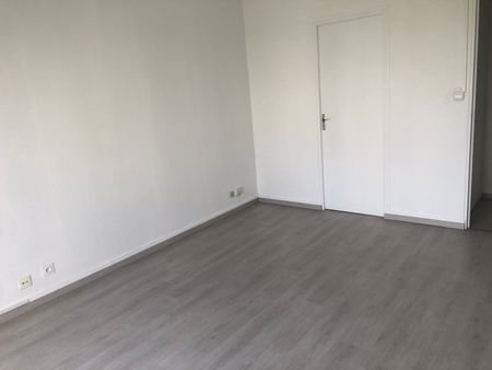 Grand F1 bis chauffage et eau chaude collectif - Photo 2