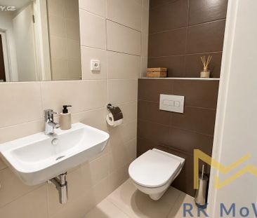 Pronájem bytu 2+kk 64 m² - Photo 1