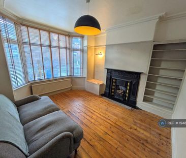 3 bedroom semi-detached house to rent - Photo 1