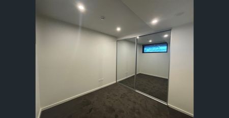 Modern Unit in Prime Liverpool Location - Photo 2