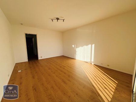 Location Appartement 1 pièce 31m² NICE 06200 - Photo 2