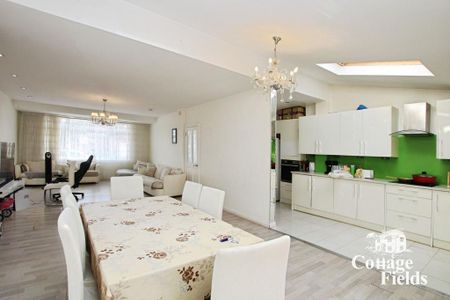 4 bedroom terraced house to rent - Photo 2