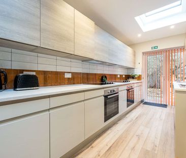 OX Living is proud to present this high-quality 8-bedroom co-living... - Photo 5