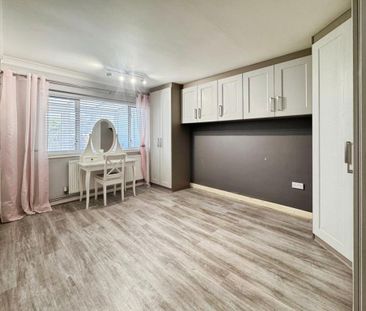 2 bedroom semi-detached bungalow to rent - Photo 2