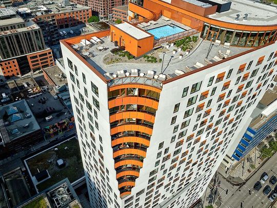 245 Robert-Bourassa Blvd, Montréal, QC - Photo 1