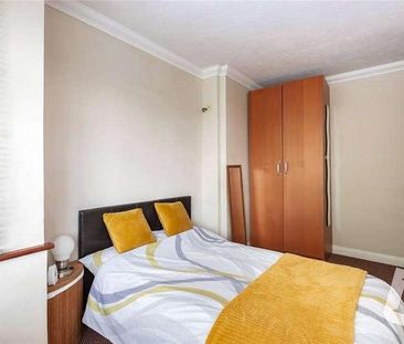 Westbury Terrace, Upminster, Essex, RM14 - Photo 6