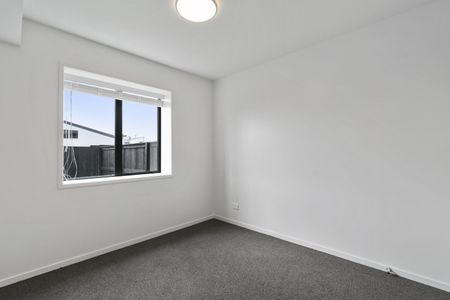 Spacious 2 Bedroom 2 Bathroom apartment - Photo 3