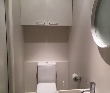 PARTLY FURNISHED 1 BEDROOM IN MISSION BAY - Photo 5