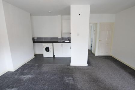 1 bedroom flat to rent - Photo 3