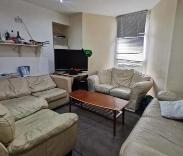 5 bedroom house to rent - Photo 1