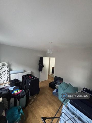 3 bedroom bungalow to rent - Photo 3