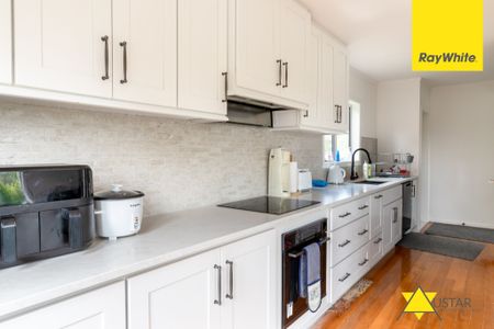 Welcome to this modern and spacious 4-bedroom, 1-bathroom home located at Birkdale. - Photo 3