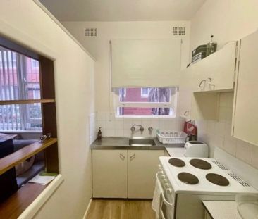 Quiet One Bedroom Unit in Boutique Block - Photo 6