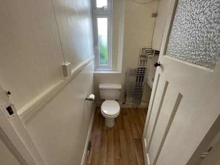 1 Bed Flat, Victoria Walk, BS6 - Photo 5