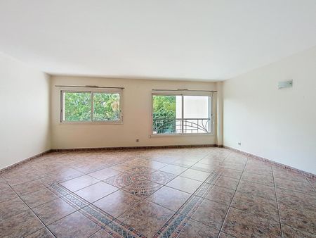 Location Appartement 3 pièces 69m² PERPIGNAN 66000 - Photo 3