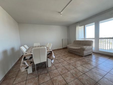 Apartment - Photo 4