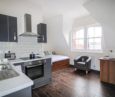 Studio to rent - Photo 6