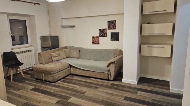 Centru apartament 75 mp, 3 camere, decomandat, de inchiriat, UMF, Cod 162094 - Fotografie 1