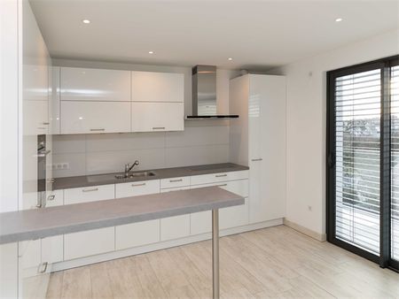 Location Appartement 105.03 M² SIERENTZ 2 400 € - Photo 2