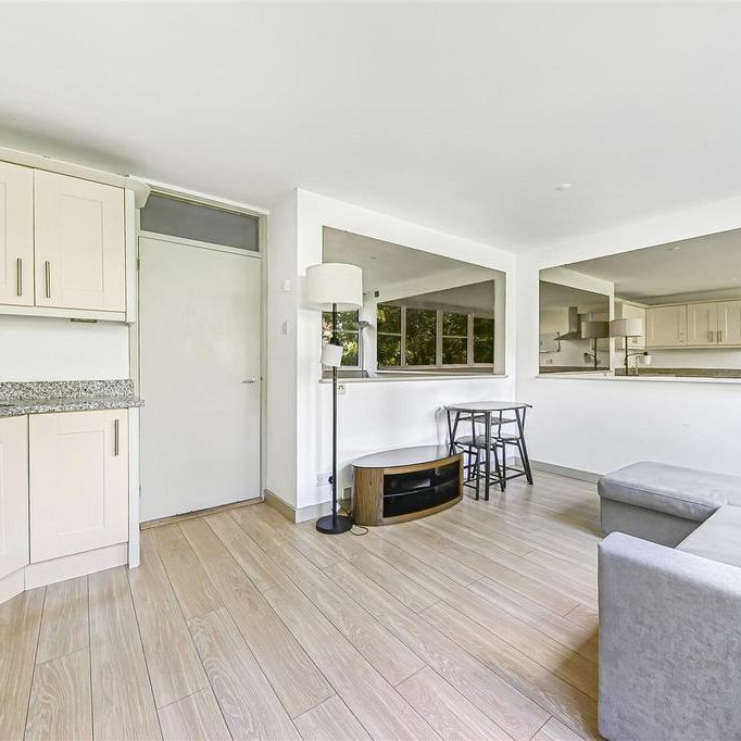 1 bedroom flat to rent - Photo 1