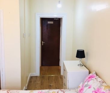 Studio Flat, Green Lanes, N8 - Photo 1