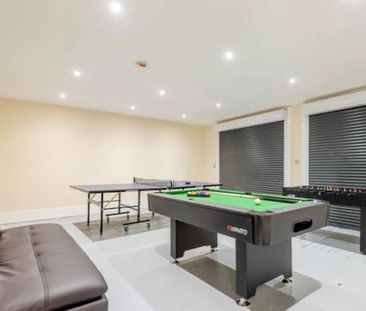 6 bedroom detached house to rent - Photo 4