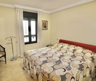 3 Bedroom Apartment For Rent in San Pedro de Alcántara, Málaga - Photo 3