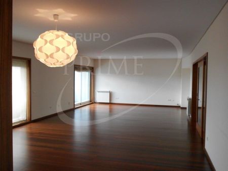 Apartamento T6 em Aveiro - Photo 2