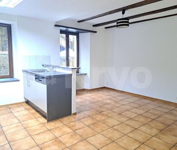 4-room apartment of 100 m2 located on the 2nd floor without elevator - Photo 2