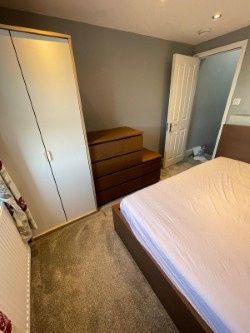 Room in a Shared House, Garratt Lane, SW17 - Photo 4