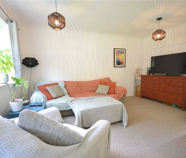 Axwood, Epsom, Surrey, KT18 7DR - Photo 2