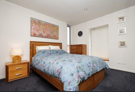 Boutique Living - Photo 5