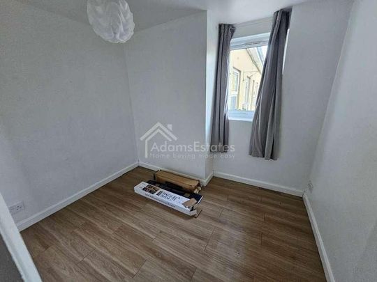 Aire House, Knottingley, WF11 - Photo 1