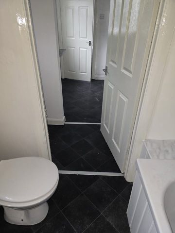 2 Bed Terraced House, Matthew Street, CH44 - Photo 3