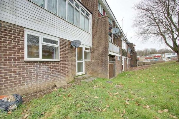 Wensleydale, Hemel Hempstead, HP2 - Photo 1