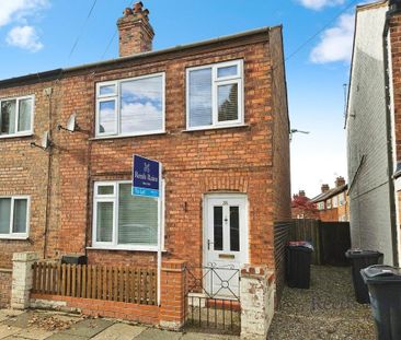 3 bedroom semi-detached house to rent - Photo 5