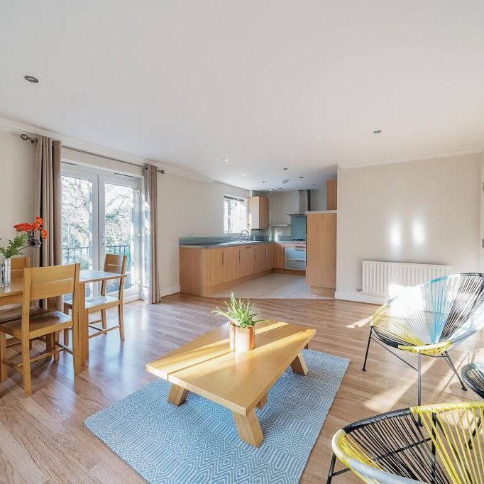 2 bedroom flat to rent - Photo 1