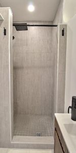 Studio entièrement meublé et refait à neuf - Photo 3