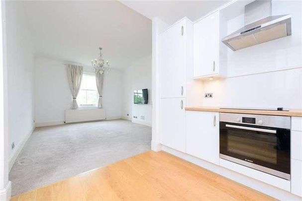 Blenheim Gardens, London, NW2 - Photo 1