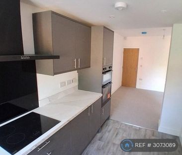3 bedroom terraced house to rent - Photo 3