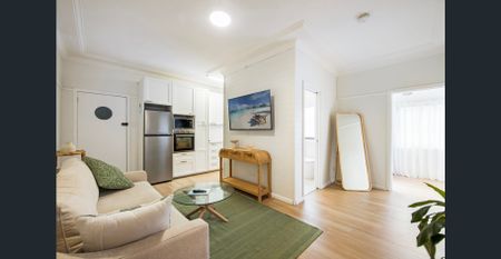 Coastal Living on Marine Parade – 6 Month Opportunity - Photo 3