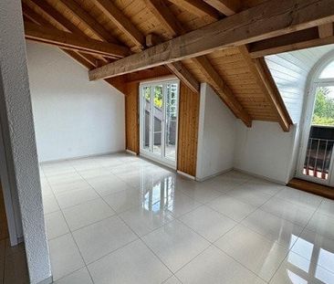 Schöne Dachwohnung! Ihr neues Zuhause im Zuchwil! - Photo 2