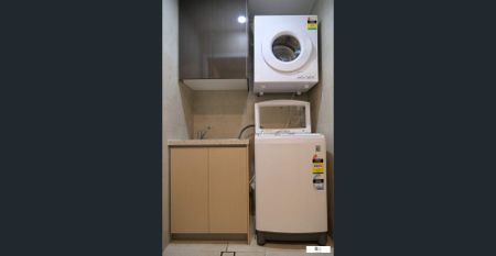 Brand New 2-Bedroom Apartment with Extra Study in Prime Castle Hill Location - Photo 2