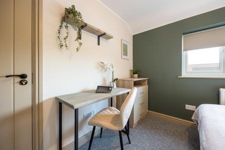1 bedroom in a house share to rent - Photo 3