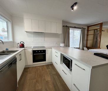 Kauri Street, Havelock North - Photo 4