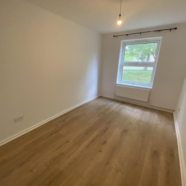2 bedroom ground floor flat to rent - Photo 1