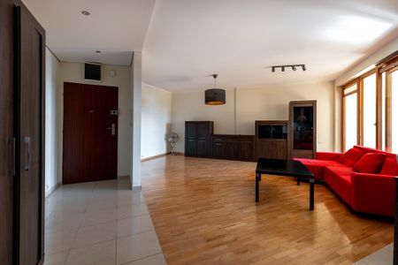 Świetna lokalizacja, ogrzewany ogród zimowy - Photo 3